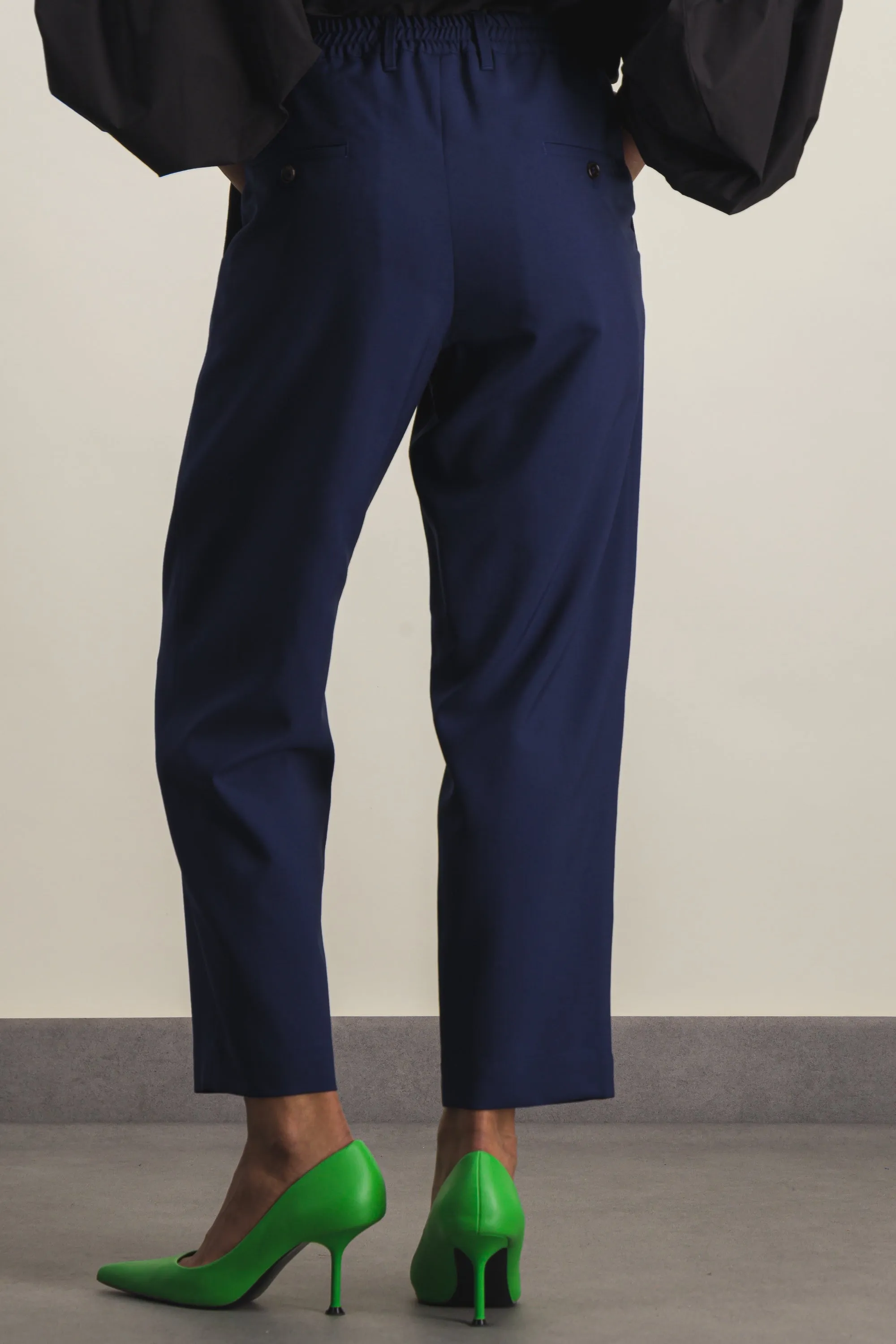 Cropped wool tailoring pant with elasticated waist