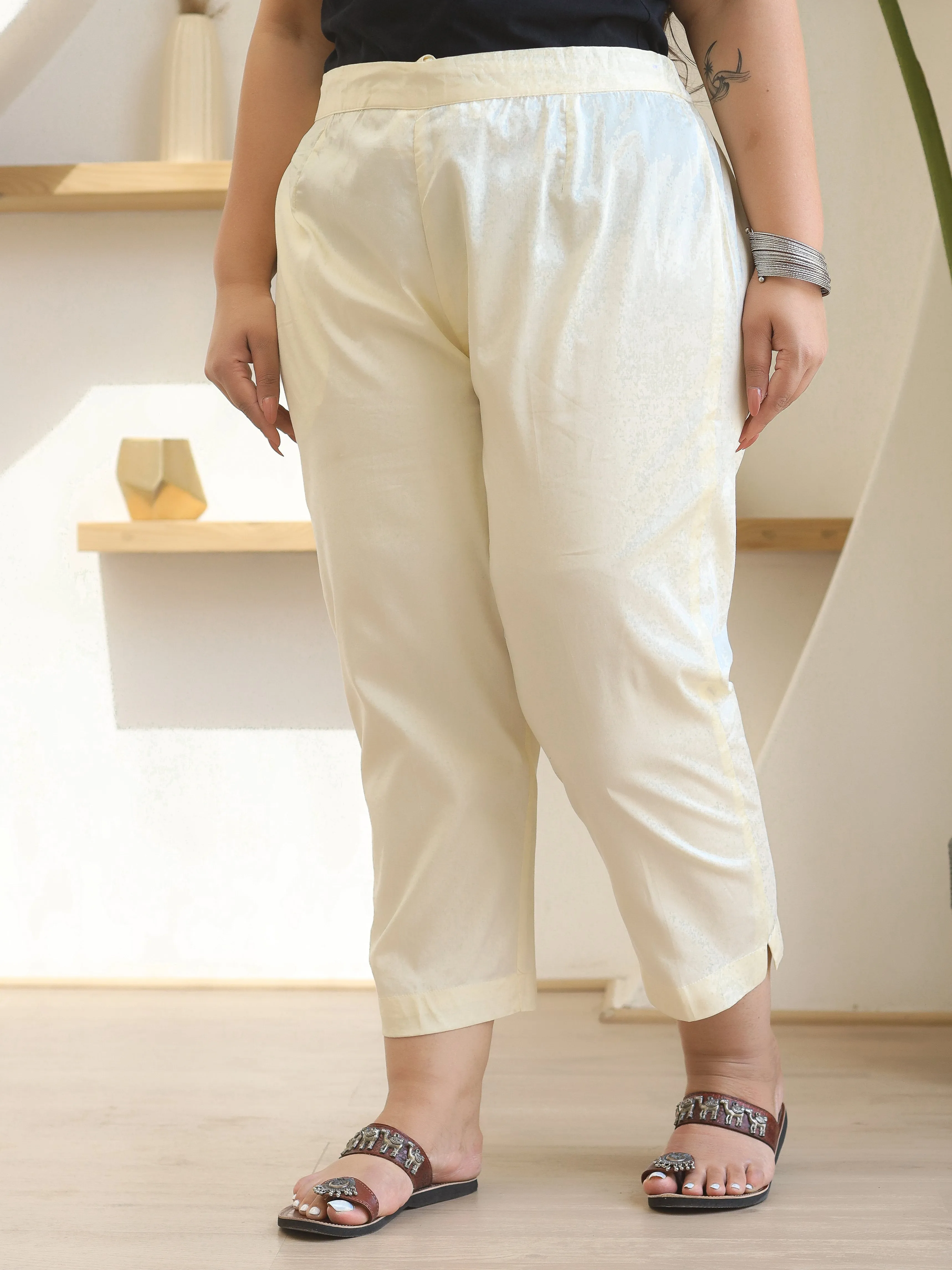 Jashvi Off White Solid Lycra Women Drawstring Plus Size Pants With Single Side Pocket