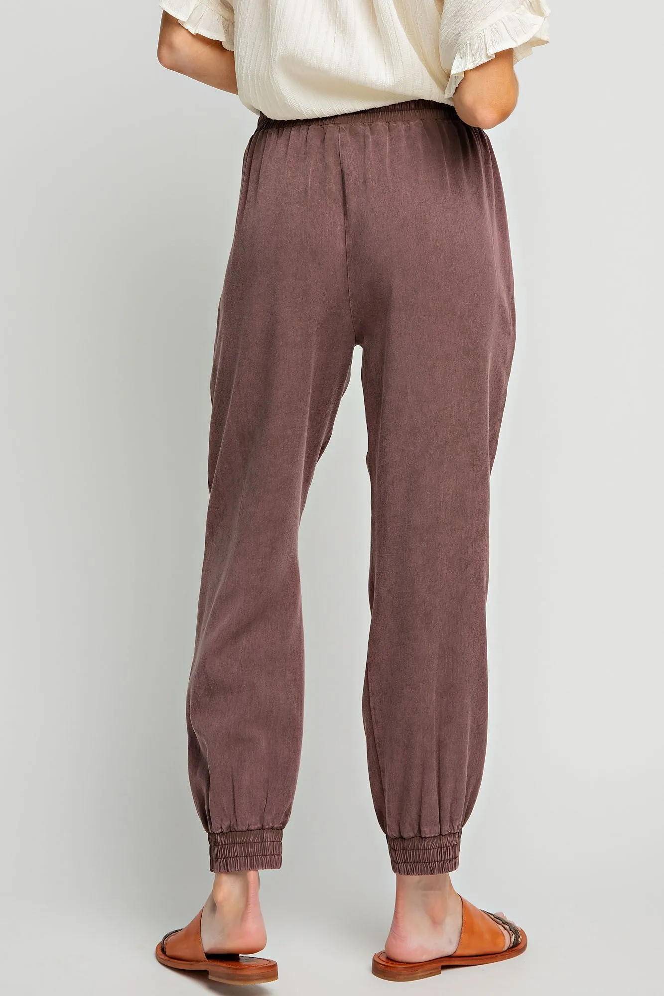 Kick Back Jogger Pants