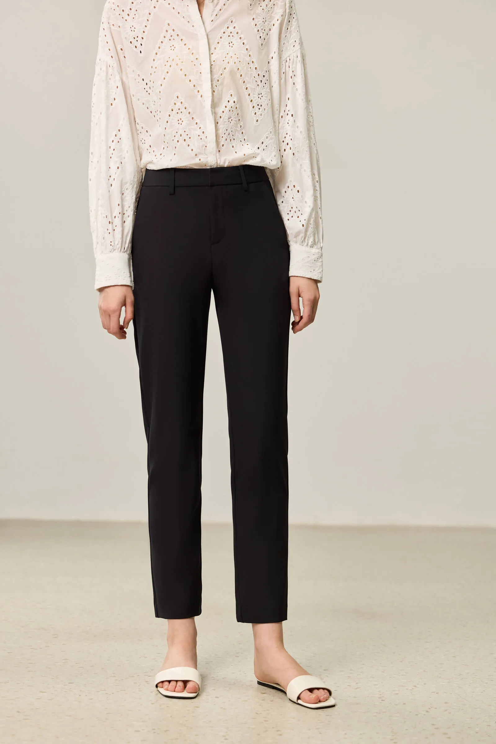 LILY Classic OL Straight Black Pants